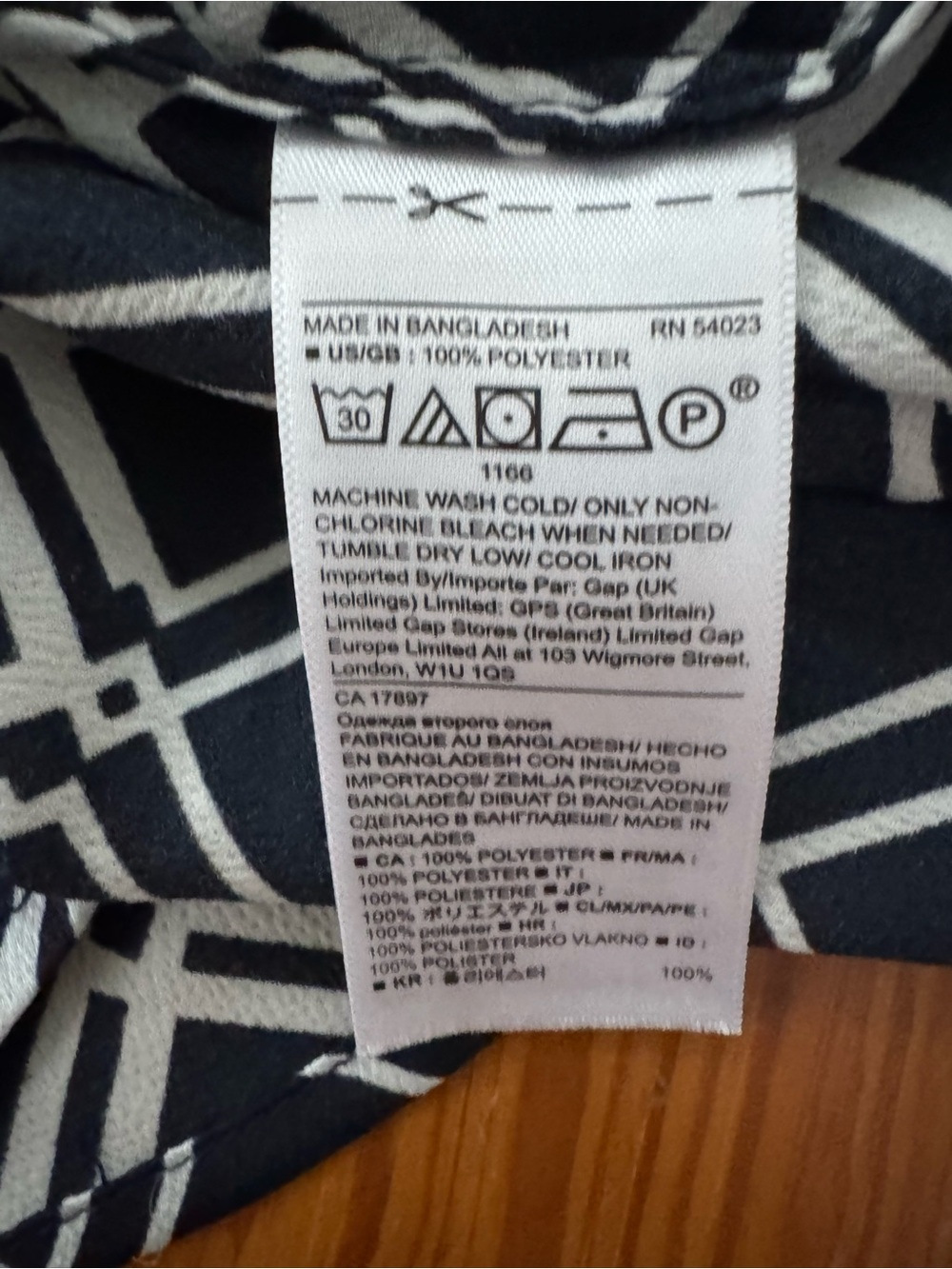 Banana Republic Button-Down Geometric Blouse - Picture 6 of 6